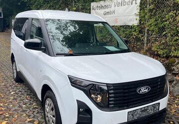 Ford Tourneo Courier 30.809 km 16.900 &euro; Velbert 42553