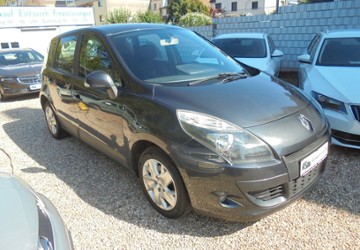 Renault Scenic 152.000 km 3.499 &euro; Duisburg 47249