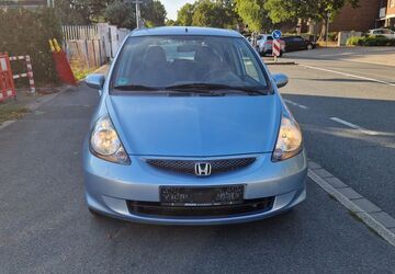 Honda Jazz 179.014 km 2.499 &euro; Düsseldorf 40549