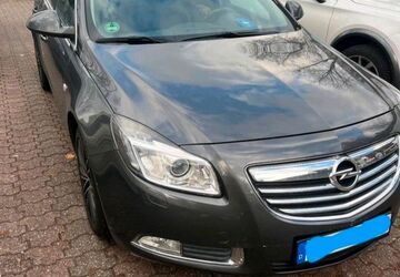 Opel Insignia 131.000 km 3.899 &euro; Duisburg 47198