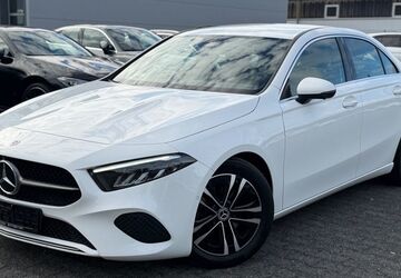 Mercedes-Benz A 180 52.047 km 25.900 &euro; Hilden 40721