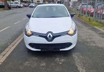 Renault Clio 66.967 km 6.300 &euro; Düsseldorf 40549