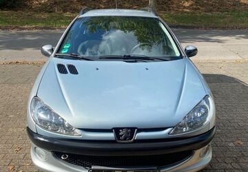 Peugeot 206 197.000 km 800 &euro; Duisburg 47228