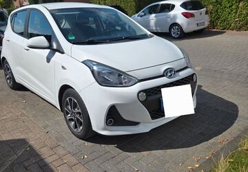 Hyundai i10 80.000 km 8.200 &euro; Grevenbroich 41516