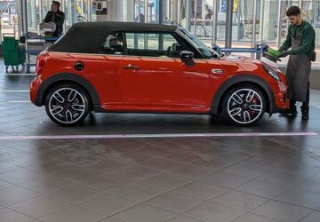 Mini John Cooper Works Cabrio 57.000 km 22.100 &euro; DUISBURG 47059