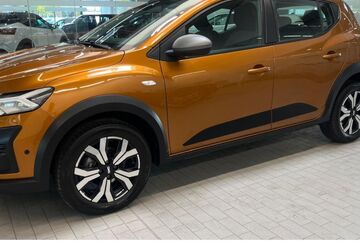 Dacia Sandero 13.548 km 16.890 &euro; Duisburg 47167