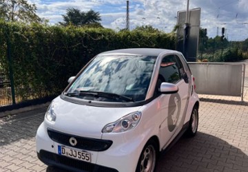 Smart ForTwo 72.522 km 6.799 &euro; Düsseldorf 40231