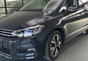 VW Touran 19.000 km 32.999 &euro; Meerbusch 40668