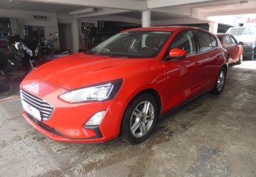 Ford Focus 63.000 km 12.950 &euro; Düsseldorf 40223