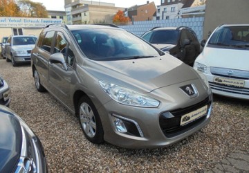 Peugeot 308 113.600 km 4.999 &euro; Duisburg 47249