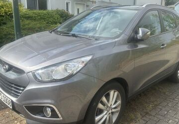 Hyundai ix35 108.000 km 12.599 &euro; Düsseldorf 40231