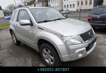 Suzuki Grand Vitara 292.000 km 2.951 &euro; Velbert 42551