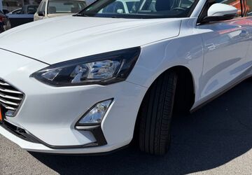 Ford Focus 173.100 km 8.880 &euro; Düsseldorf 40549