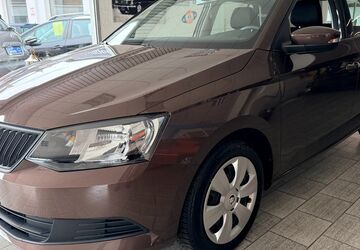Skoda Fabia 27.473 km 8.950 &euro; Grefrath-Oedt 47929