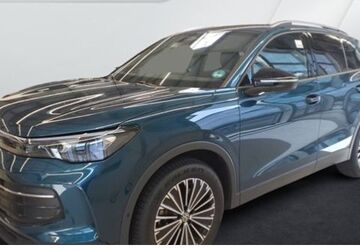 VW Tiguan 8.621 km 35.950 &euro; Hilden 40721