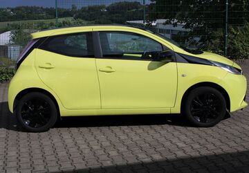 Toyota Aygo (X) 102.365 km 7.050 &euro; Heiligenhaus 42579