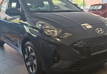 Hyundai i10 9.813 km 13.750 &euro; Duisburg 47269