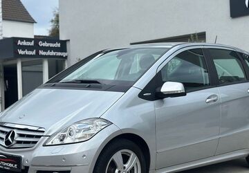 Mercedes-Benz A 180 201.369 km 4.490 &euro; Velbert 42551