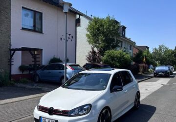 VW Golf 69.000 km 17.000 &euro; Leverkusen 51381
