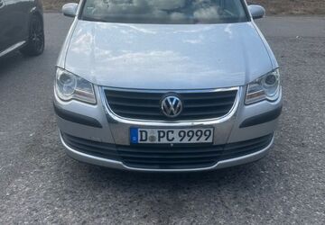 VW Touran 304.000 km 1.999 &euro; Düsseldorf 40231