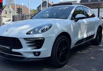 Porsche Macan 142.700 km 32.900 &euro; Solingen 42697