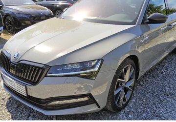 Skoda Superb 40.081 km 31.980 &euro; Hilden 40721