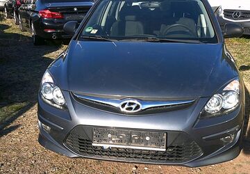 Hyundai i30 150.000 km 3.700 &euro; Grevenbroich 41516