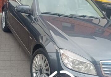 Mercedes-Benz C 250 325.000 km 4.800 &euro; Duisburg 47228