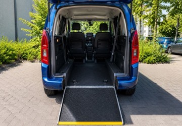 Opel Combo Life 53.000 km 23.000 &euro; Leverkusen 51371