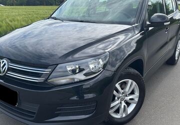 VW Tiguan 171.000 km 7.999 &euro; Willich 47877