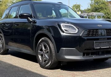 Mini Countryman C (Cooper) 37.200 km 28.950 &euro; Willich 47877