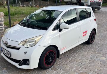 Toyota Verso-S 175.000 km 6.500 &euro; Solingen 42659