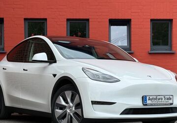Tesla Model Y 73.318 km 35.999 &euro; Neuss 41472